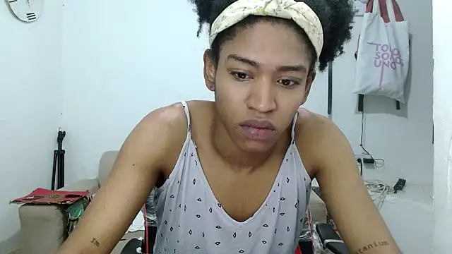 Snapshot of angelamarie1 chatting on September 2025 11:23:01 AM angelamarie1 online show from September 2025 11:23:01 AM