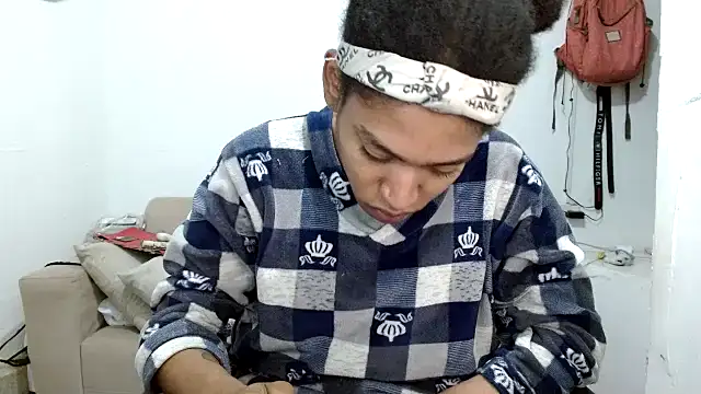 angelamarie1 online show from November 2025 02:01:01 AM