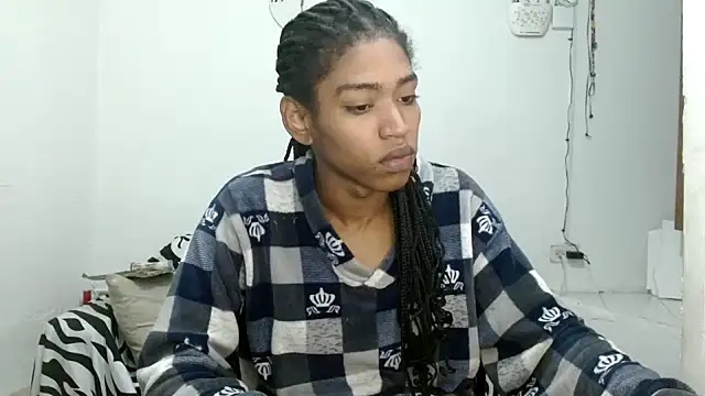 Snapshot of angelamarie1 chatting on May 2026 12:00:02 PM angelamarie1 online show from May 2026 12:00:02 PM