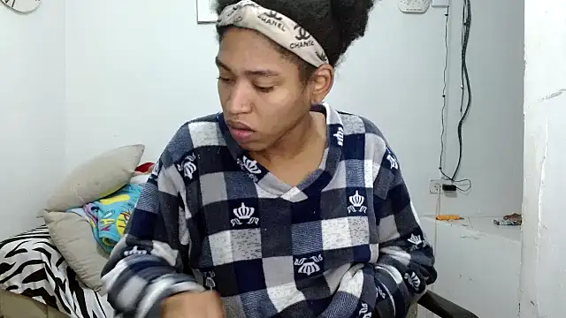 angelamarie1 online show from February 2026 11:57:01 PM