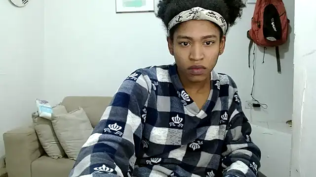 angelamarie1 online show from February 2026 03:31:02 AM