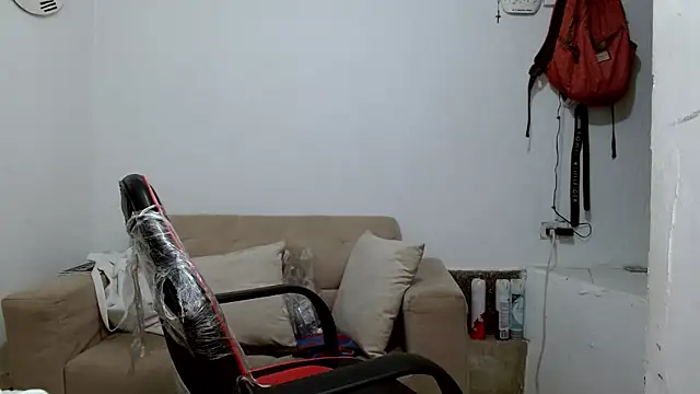 angelamarie1 online show from November 2025 08:26:01 AM