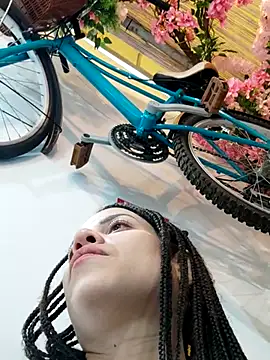 Dannacamila online show from February 2026 12:00:01 AM