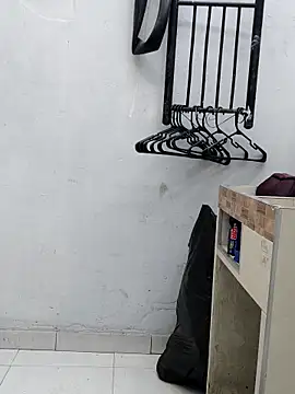 Dannacamila online show from November 2025 05:06:02 PM