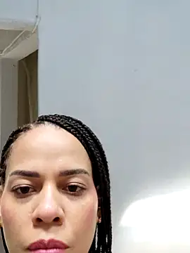 Dannacamila online show from November 2025 04:11:02 PM