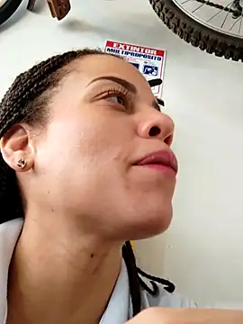 Dannacamila online show from February 2026 09:23:01 PM