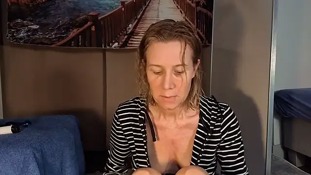 Snapshot of Lola_Belgium chatting on June 2026 06:35:02 AM Lola Belgium online show from June 2026 06:35:02 AM