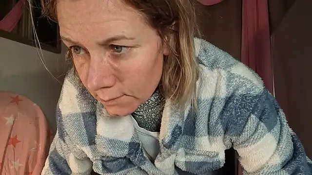 Lola Belgium online show from February 2026 07:42:01 AM