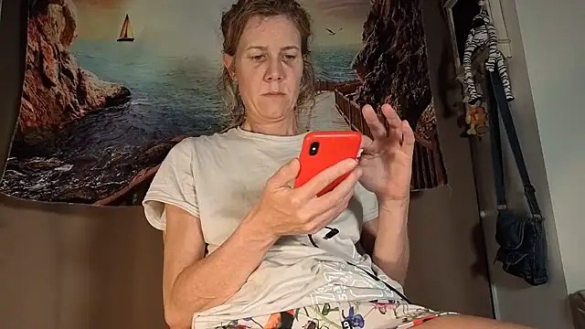 Snapshot of Lola_Belgium chatting on June 2026 04:44:02 AM Lola Belgium online show from June 2026 04:44:02 AM