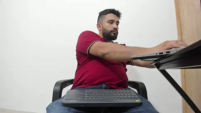 Snapshot of isearchcompany chatting on October 2025 11:47:01 PM isearchcompany online show from October 2025 11:47:01 PM