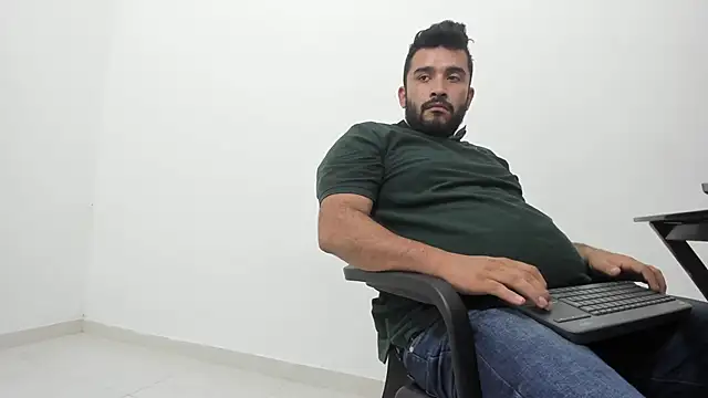 Snapshot of isearchcompany chatting on October 2025 03:10:01 AM isearchcompany online show from October 2025 03:10:01 AM