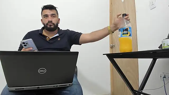 Snapshot of isearchcompany chatting on October 2025 09:00:01 PM isearchcompany online show from October 2025 09:00:01 PM