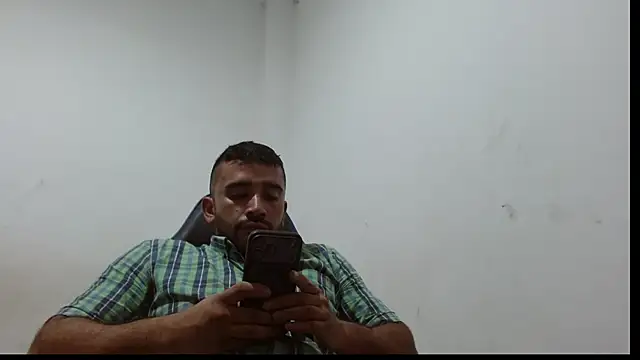 Snapshot of isearchcompany chatting on August 2026 05:14:02 AM isearchcompany online show from August 2026 05:14:02 AM