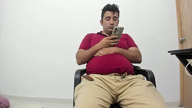 Snapshot of isearchcompany chatting on November 2025 04:07:02 PM isearchcompany online show from November 2025 04:07:02 PM