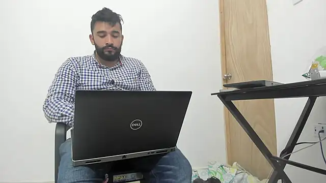 Snapshot of isearchcompany chatting on November 2025 10:36:01 PM isearchcompany online show from November 2025 10:36:01 PM