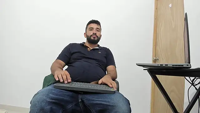 Snapshot of isearchcompany chatting on November 2025 02:04:01 AM isearchcompany online show from November 2025 02:04:01 AM