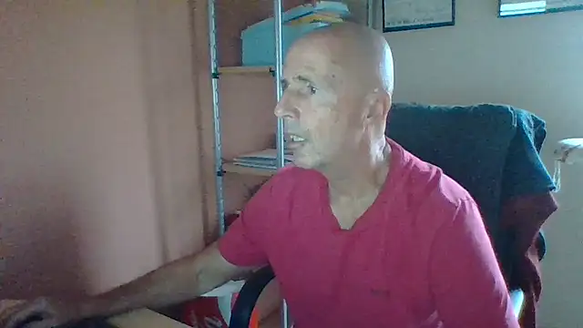 Snapshot of olibrius71 chatting on October 2025 02:50:01 PM olibrius71 online show from October 2025 02:50:01 PM