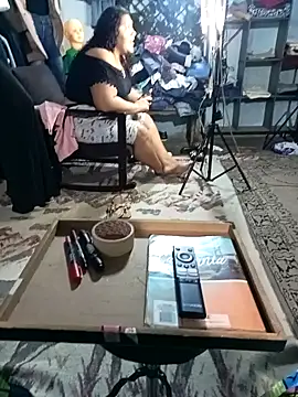 Snapshot of bbw_bigpussy69 chatting on February 2025 12:43:01 AM bbw bigpussy69 online show from February 2025 12:43:01 AM