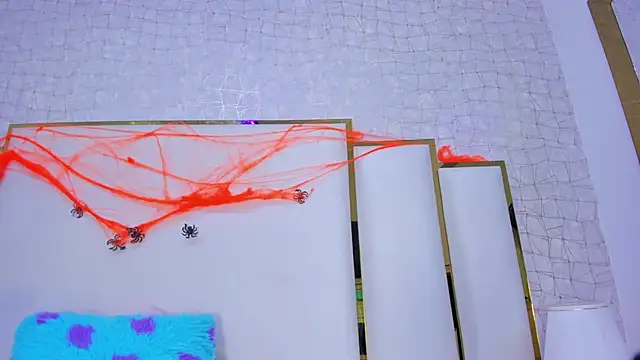 paola rodriguez online show from October 2025 10:34:02 AM