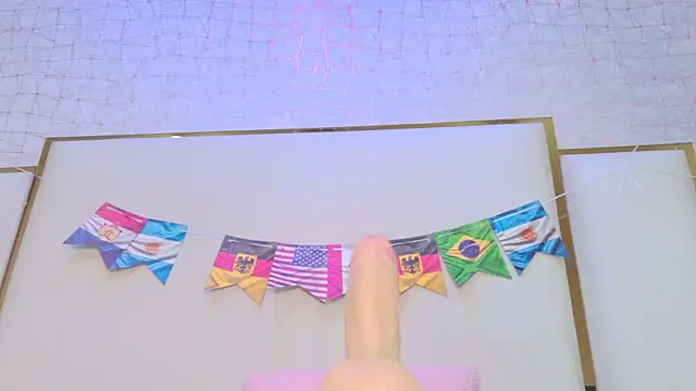 Snapshot of paola_rodriguez chatting on June 2026 10:04:02 AM paola rodriguez online show from June 2026 10:04:02 AM