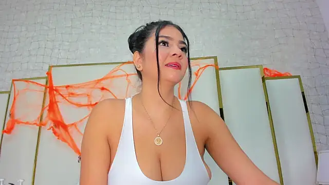 paola rodriguez online show from October 2025 10:59:01 AM