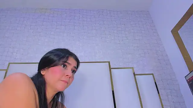 paola rodriguez online show from December 2025 11:09:02 AM