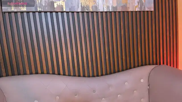 LauraAristizabal online show from September 2025 12:49:02 PM