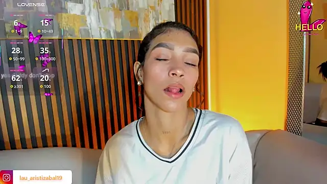 LauraAristizabal online show from March 2026 12:37:02 PM