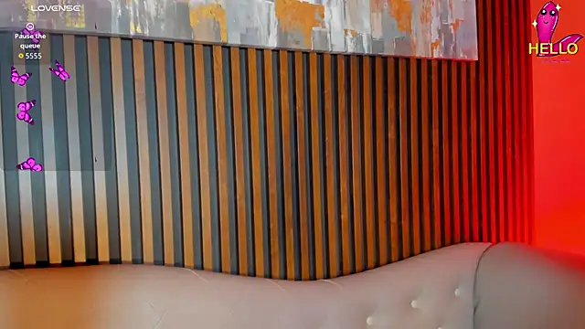 LauraAristizabal online show from December 2025 12:49:02 PM