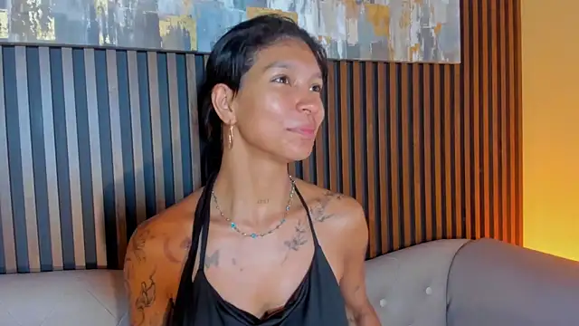 LauraAristizabal online show from February 2026 12:55:01 PM