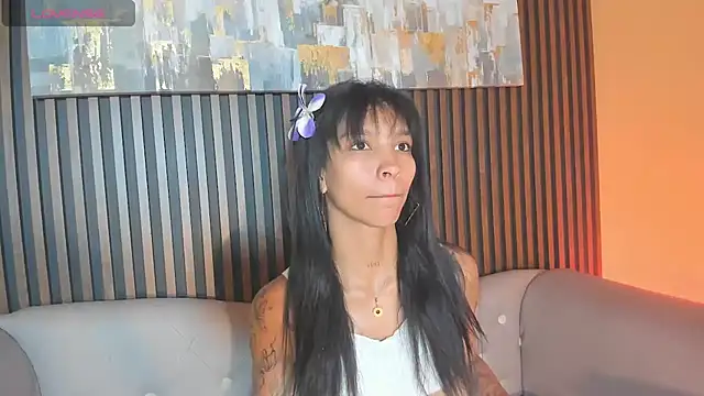 LauraAristizabal online show from October 2025 12:28:02 PM