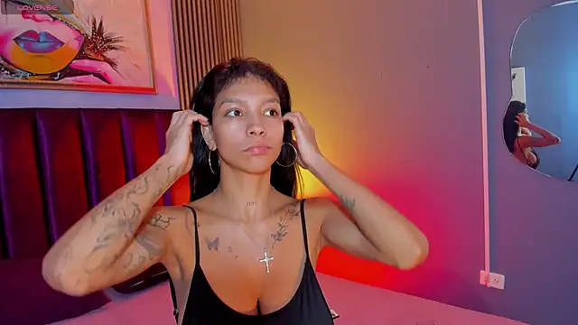 LauraAristizabal online show from March 2026 12:34:01 PM