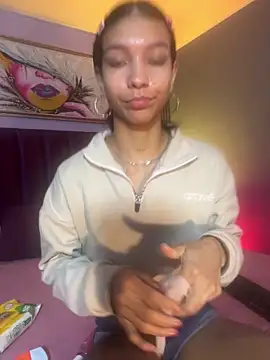 LauraAristizabal online show from March 2026 12:43:01 PM