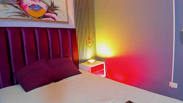 LauraAristizabal online show from March 2026 12:22:02 PM