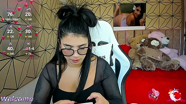 Snapshot of vane_lopez_ chatting on September 2025 06:04:02 PM vane lopez online show from September 2025 06:04:02 PM