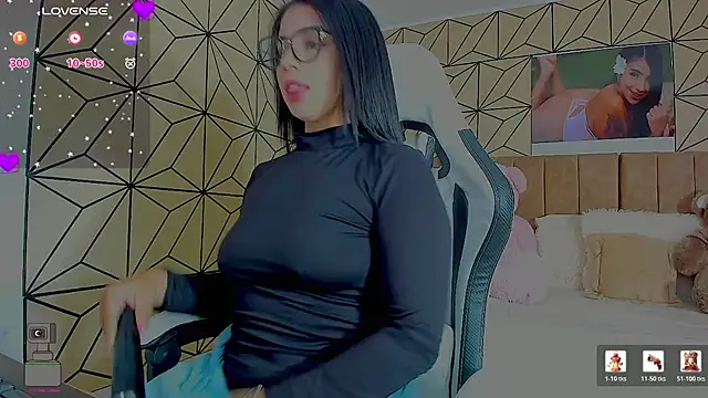 vane lopez  online show from February 2026 09:32:02 PM