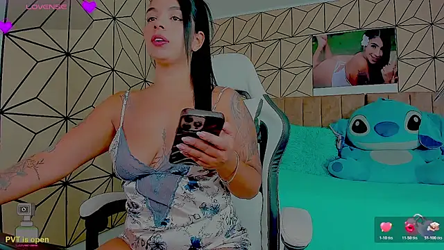 vane lopez  online show from March 2026 08:20:01 PM