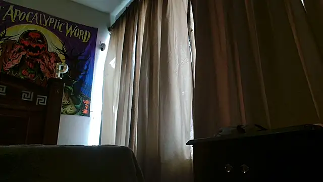 Snapshot of MINI_Petite chatting on September 2025 04:17:01 PM MINI Petite online show from September 2025 04:17:01 PM