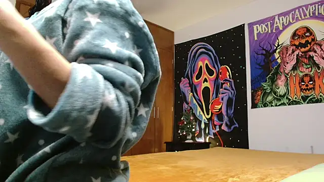 MINI Petite online show from December 2025 05:46:02 AM