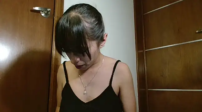 Snapshot of MINI_Petite chatting on February 2025 12:43:01 AM MINI Petite online show from February 2025 12:43:01 AM