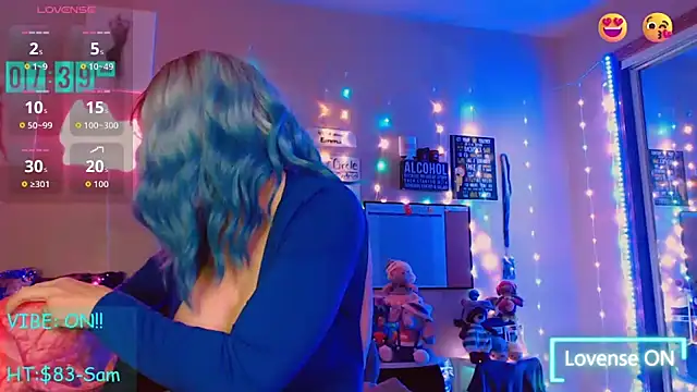 EmmaIsHere online show from November 2025 02:38:01 PM