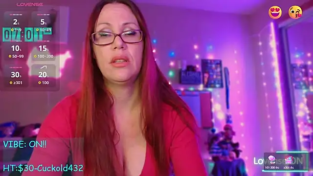 EmmaIsHere online show from November 2025 01:59:01 PM