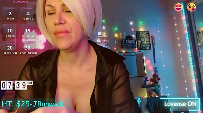 EmmaIsHere online show from March 2025 01:40:02 PM