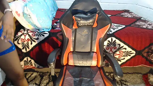 sexyjustin202 online show from June 2026 11:55:01 PM