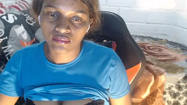 sexyjustin202 online show from June 2026 03:25:02 AM
