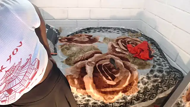 Snapshot of sexyjustin202 chatting on September 2025 12:21:02 AM sexyjustin202 online show from September 2025 12:21:02 AM