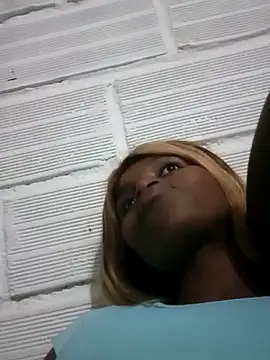 Snapshot of sexyjustin202 chatting on March 2025 04:52:02 AM sexyjustin202 online show from March 2025 04:52:02 AM