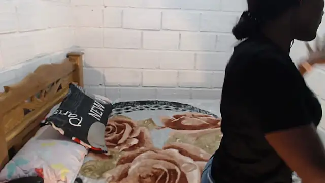 Snapshot of sexyjustin202 chatting on December 2025 04:51:02 AM sexyjustin202 online show from December 2025 04:51:02 AM