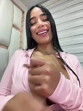 perla kem  online show from June 2026 02:35:01 AM