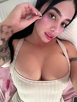 perla kem  online show from February 2026 08:20:01 PM